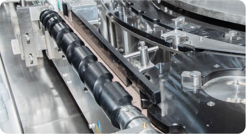 GX-16-12TS เครื่องเติมปริมาณความเร็วสูง แบบติดตามแบบบูรณาการ 10000BPH 380V 6KW
